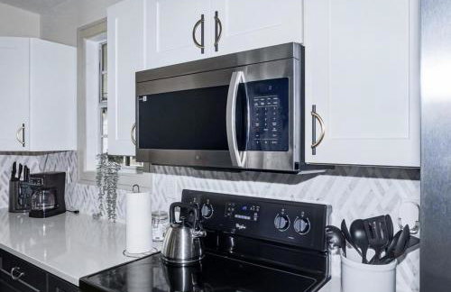 5 Bedroom Home Sleeps 10, Avondale Jacksonville, Ping Pong, Screened Porch, Parking - Foto 10