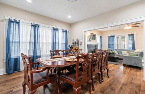 Bungalow Retreat! - Photo 21