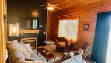 Gaylord Lakefront Cabin w Private Dock Fire Pit - Foto 4