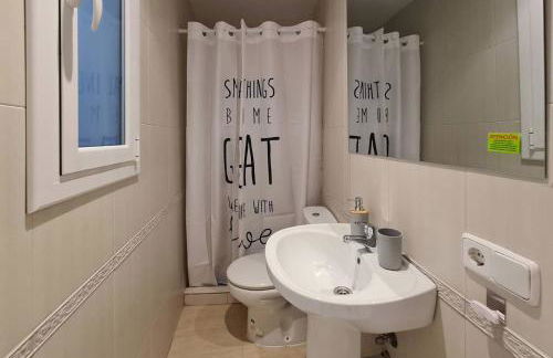 21ARA1085- Fabulous 4BR apartment in Ciutat Vella - Photo 8