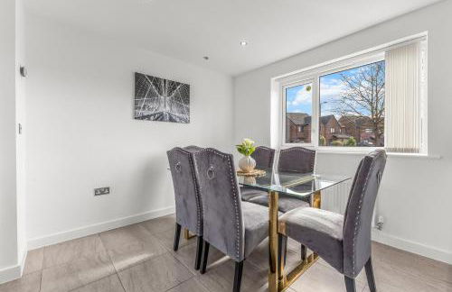 Large Family House with free parking - 3 bedrooms 6 beds - Foto 9