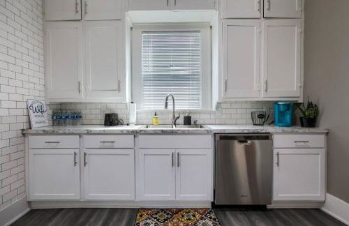 Cozy vintage getaway minutes from downtown - Foto 7