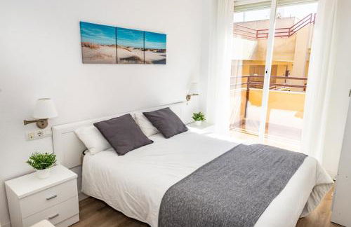 Apartamento Sereno 3 | Piscina, Garaje, Terraza y Playa - Foto 15