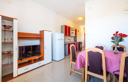 Amazing Apartment In Nevidane - Foto 4