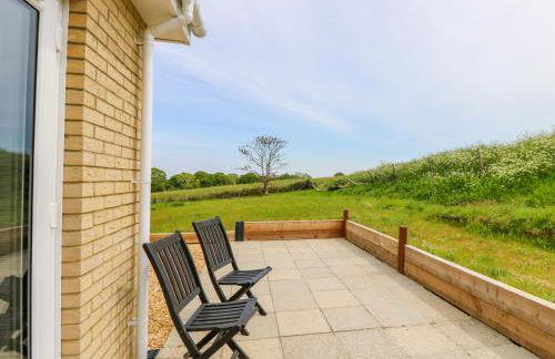 6 Yarmouth Cottages - Photo 3