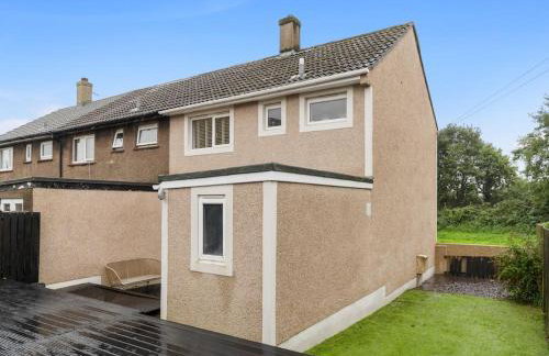 Modern & Stylish 2 Bed Home in Whitehaven - Photo 3