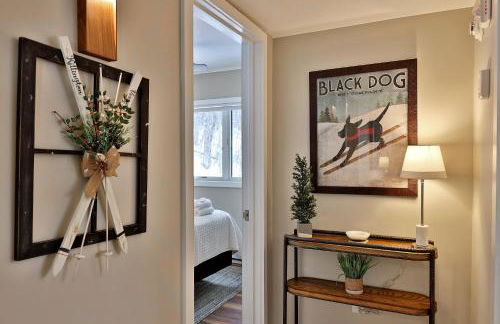 Premium 5 bedroom, pet friendly private home with hot tub 3 miles from the Skyship Bear - Foto 31