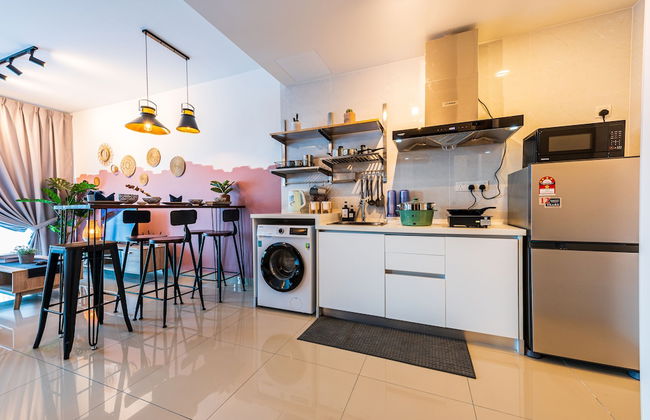 5P Luxury Studio 3min To Setia City Mall - Photo 6