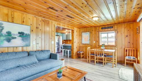 Hike, Ski, Ice Fish and Explore Lodi Lake Escape! - Foto 1