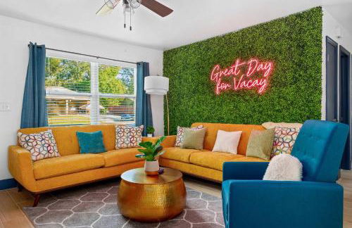 Pets OK! Heated Pool mins to 3 Sisters Spring! - Foto 9