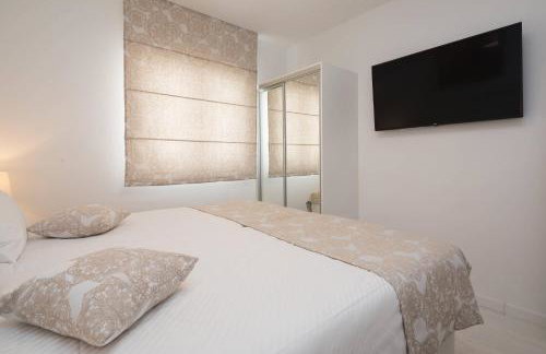 S Luxury Apartments - Photo 16
