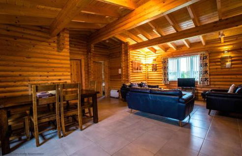 Teal Lodge - Nordic Log Cabin with private hot tub - Foto 3