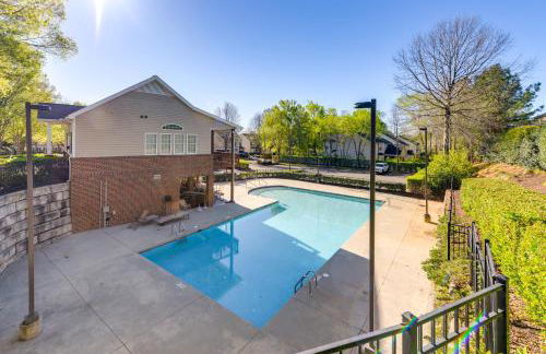 Townhome with Community Pool 11 Mi to Dtwn Raleigh! - Foto 22
