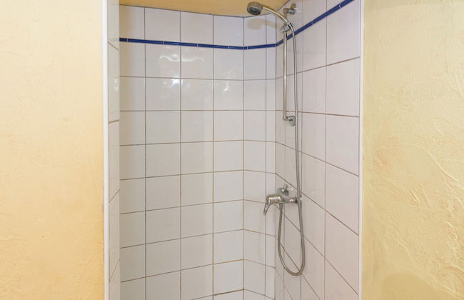 Glorious Holiday Home in Wéris with Hot Tub - Photo 18