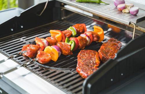 Tropic Love - Seezugang - Seesicht I BeachParadise I Massage - Trampolin - Light Show - Parken - Cinema Feeling - BBQ - Foto 50