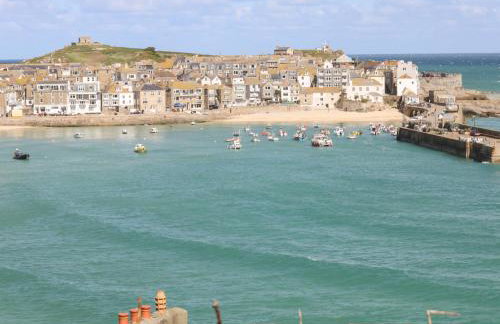 Gurnard's Cottage - Photo 34