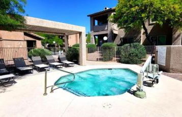 Enjoy the Oro Valley in this 1BD condo with resort amenities - Foto 8