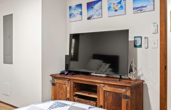 The Bear s Den by Avantstay Prime Location Renovated w Movie Game Room - Foto 26