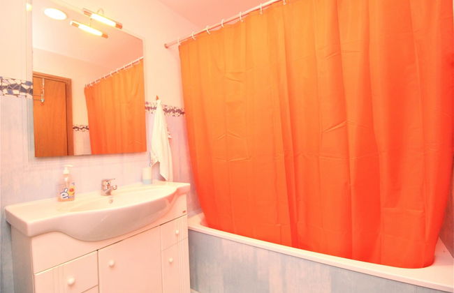 Apartment With Very Big Garden Near Beach - Photo 10