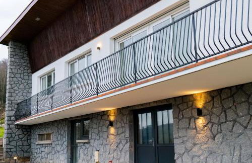 Séjour Mid-Century au Val-d'Ajol avec Parking et Animaux Bienvenus - FR-1-589-846 - Foto 1