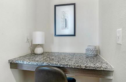 Landing Spectacular 1BD Pool Courtyard - Foto 36