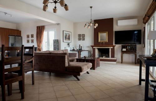 Villa Discover Evia - With Private Jacuzzi - Foto 39