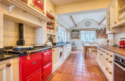 Beautiful Country House with Forest View & Garden - Foto 5