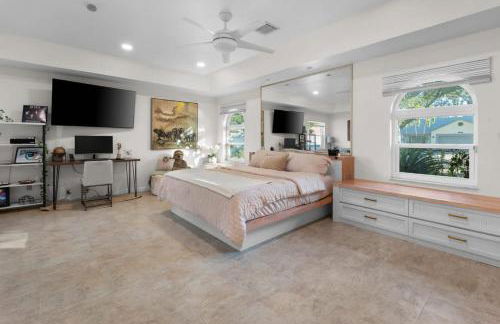 Plantation Pool Home with Hot Tub Sleeps 10 - Foto 2