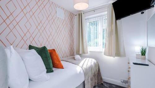 Comfortable & Spacious 3BR House near Coop Live Arena & Etihad Stadium with free Parking - New Management Since Jan '26 - Foto 2