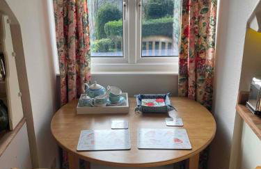 Walkers Retreat with garden and views - Photo 10