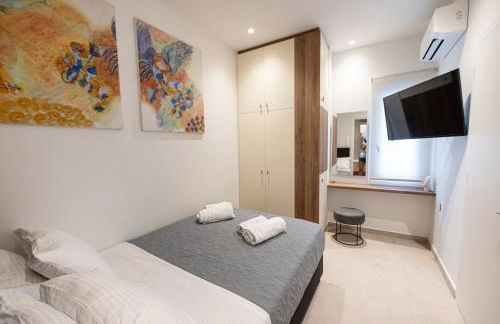 SEMIRAMIS Luxury Apartments - Photo 12