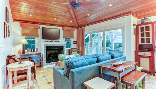 Ocean Ave Spacious Seaside Cottage by RedAwning - Foto 2, Imagen principal