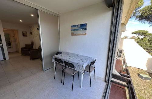 Studio climatisé 30m² avec piscine à 50m de la plage - FR-1-731-107 - Foto 13