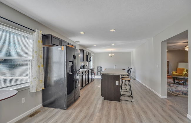 Pocono Retreat: Lake, Firepit, Bbq, Gameroom, Ski 4 Bedroom Home by RedAwning - Foto 30