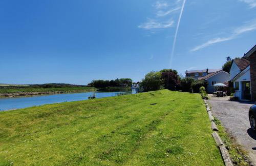 Historic river side cottage - top apartment - Foto 37