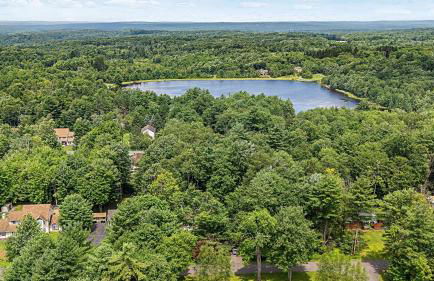 Birchwood by Avantstay Game Room + Lake Access - Foto 100