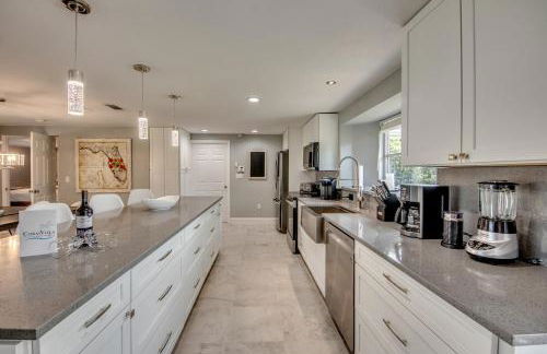 CoralVilla Seafan - prime location, with pool and canoes - Foto 19