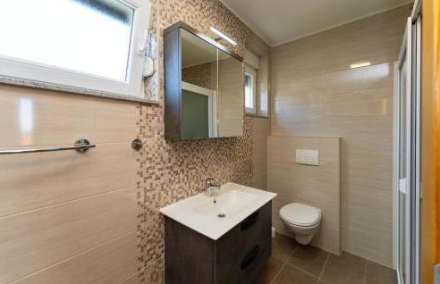 Beautiful Apartment In Rtina With Wifi - Foto 17