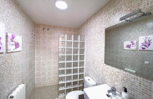 Caserna 13 - Moderna Casa de Pueblo en Maçanet - Foto 11