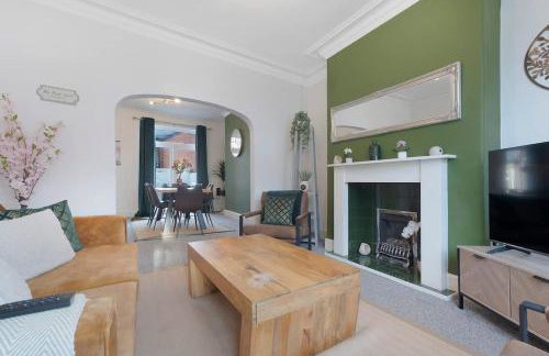 Spacious 4BR on Leafield Rd - Photo 19