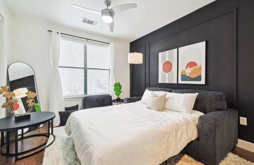 Modern 2B Close to The Star Toyota HQ Legacy West - Foto 12