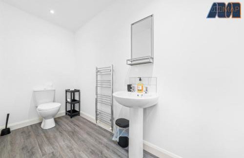 2 Bed Flat Sleeps 4 With Parking in Fife - Foto 16