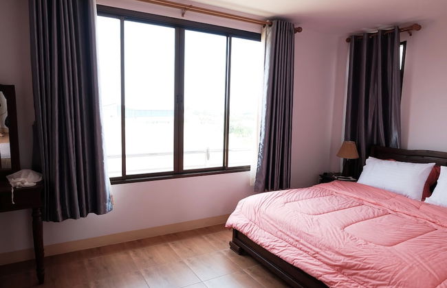 Onvara Place - Photo 4