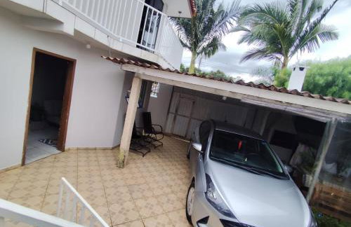 sobrado perto aeroporto e Br 376 - Foto 1