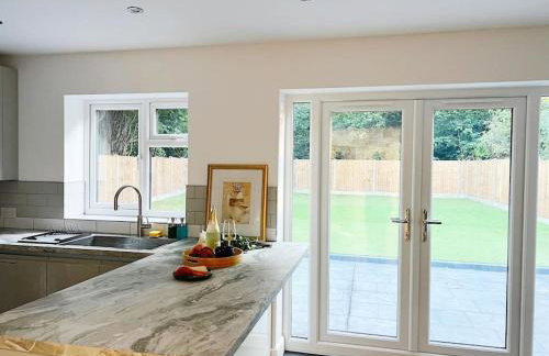 4 Bedroom House Coventry Sleep 7 with 3 Parking Spaces - Foto 19