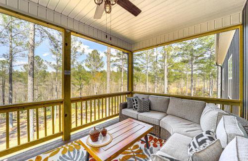 Gated Community w/ Perks: North Carolina Hideaway - Photo 3