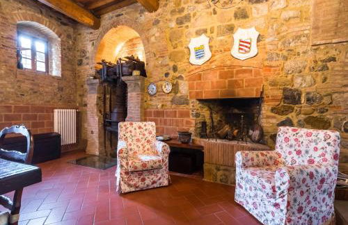 Holiday Home in Town Center with Pool, Garden, Hot Tub - Foto 28