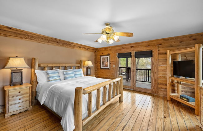 Lakeside Lodge by Avantstay Hot Tub Dock - Foto 19