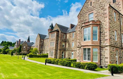 Great Glen Townhouse Inverness - Entire 3 Story Townhouse - Photo 31