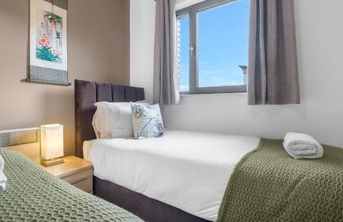 Orient CityView with FreePark and Netflix - Photo 33